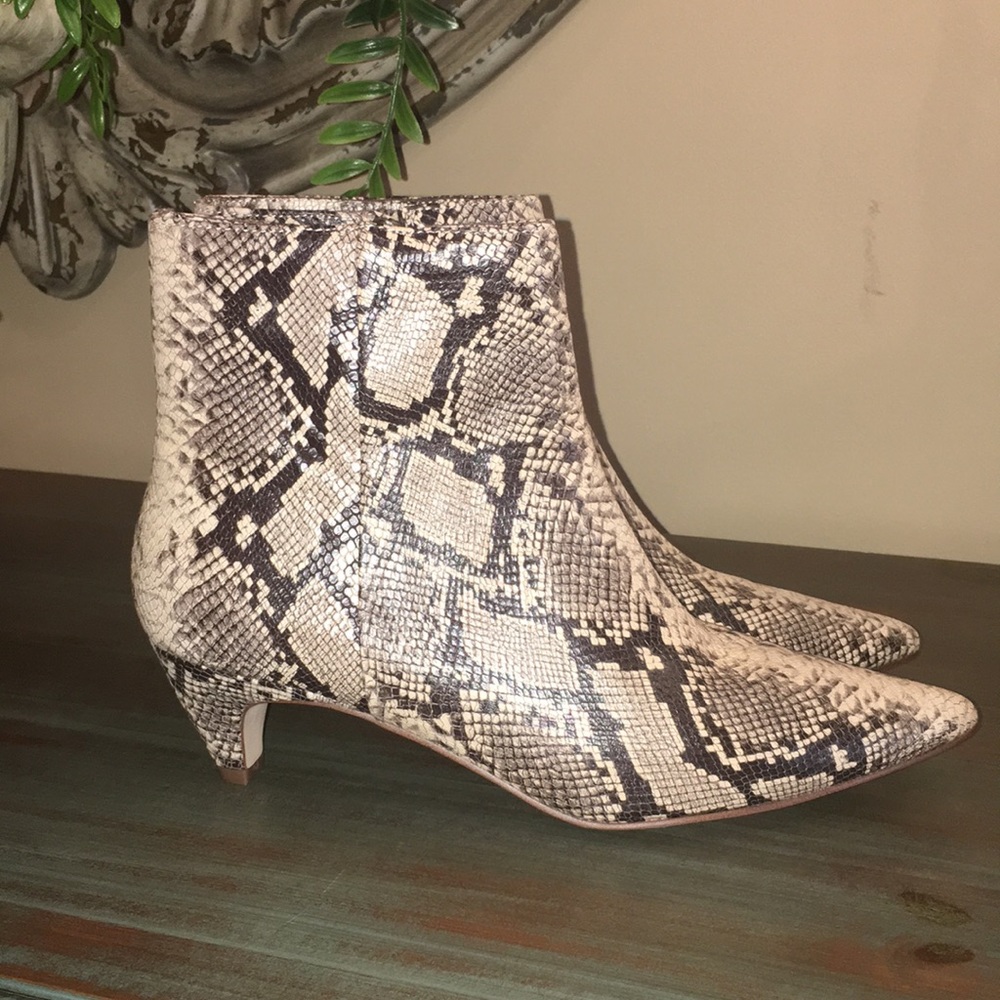 Splendid Women’s Nettie Natural Kitten Heel Bootie - Picture 8 of 16